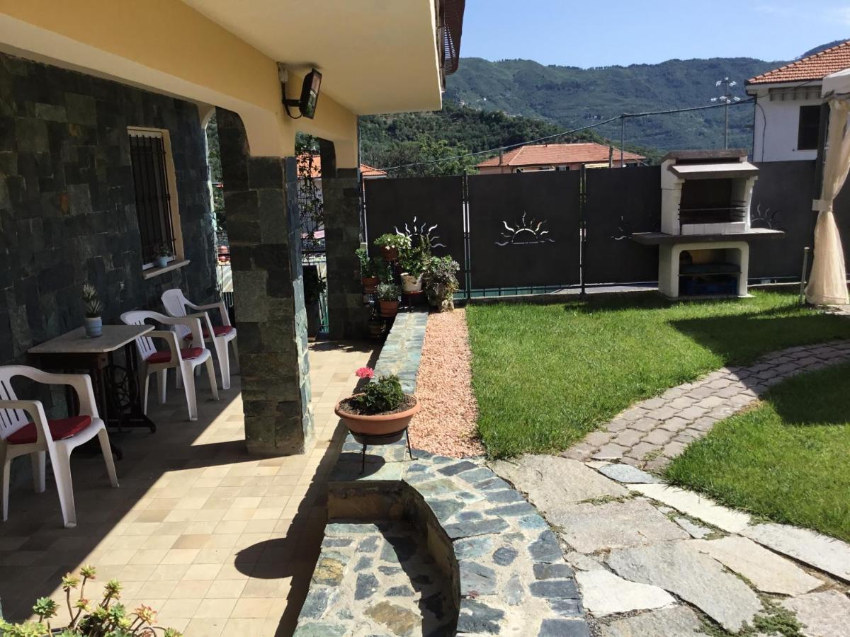 Casa Ginni Con Piscina E Giardino Caravonica Exterior photo