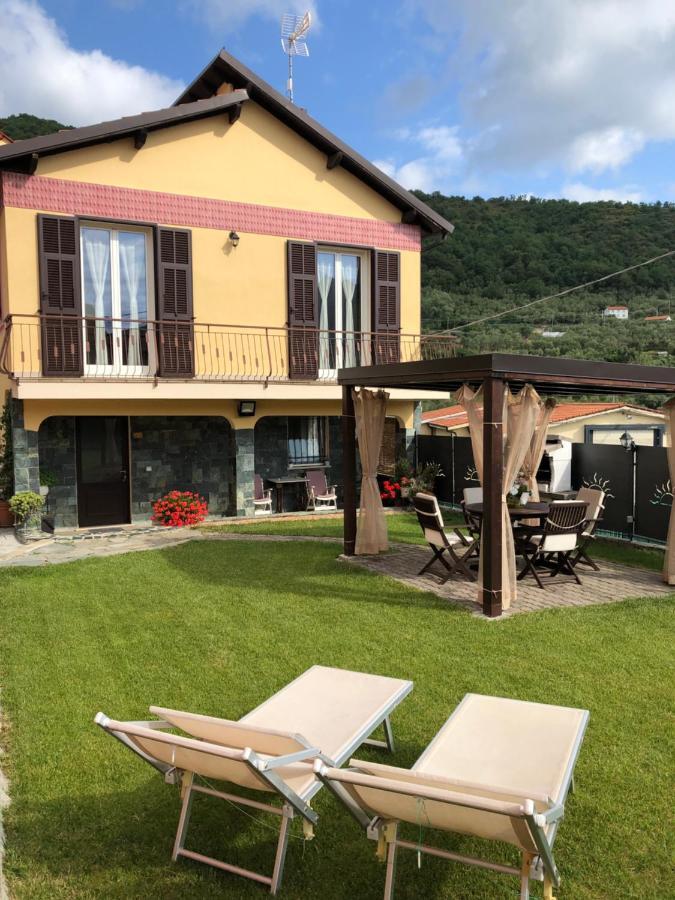 Casa Ginni Con Piscina E Giardino Caravonica Exterior photo