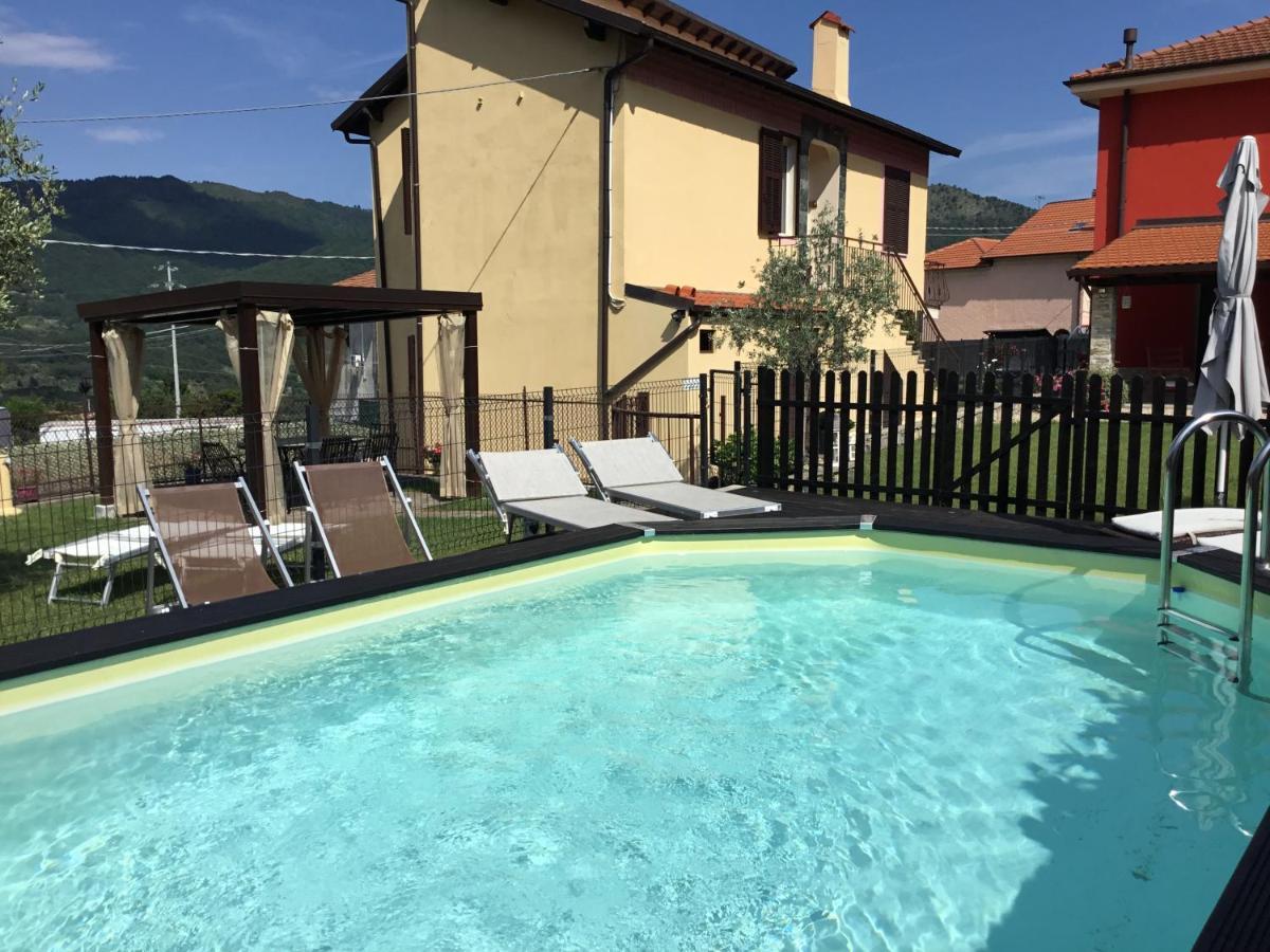Casa Ginni Con Piscina E Giardino Caravonica Exterior photo