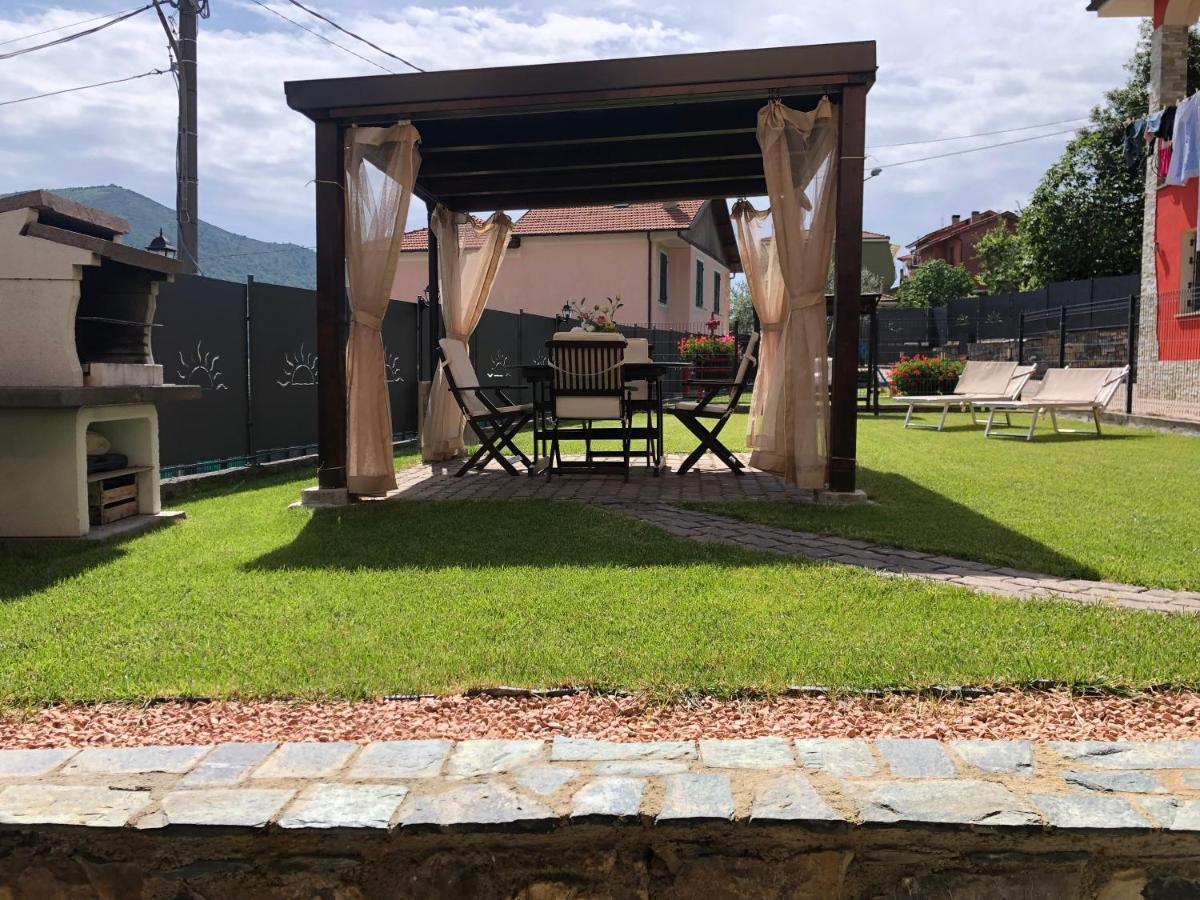 Casa Ginni Con Piscina E Giardino Caravonica Exterior photo